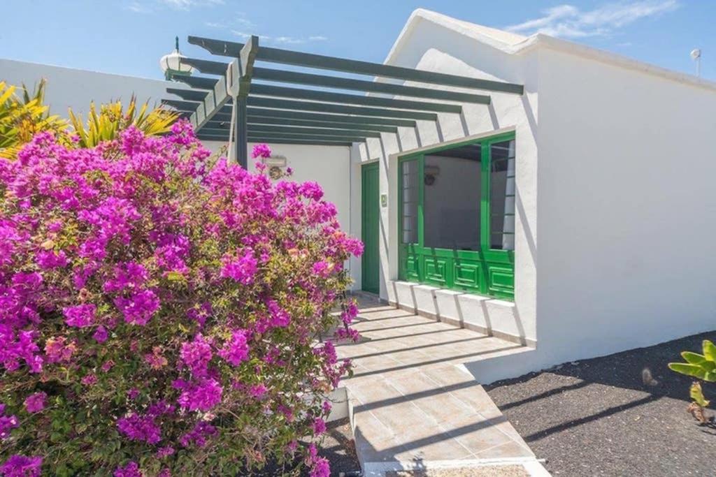 Bandama 14! 2 Bedroom Newly Renovated Bungalow, Los Pocillos, Puerto Del Carmen. Puerto del Carmen  Buitenkant foto